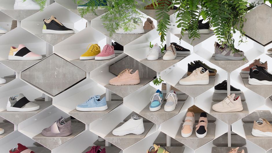 Beton-Monument. Filling Pieces