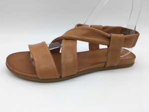 C39-3565-03 cognac